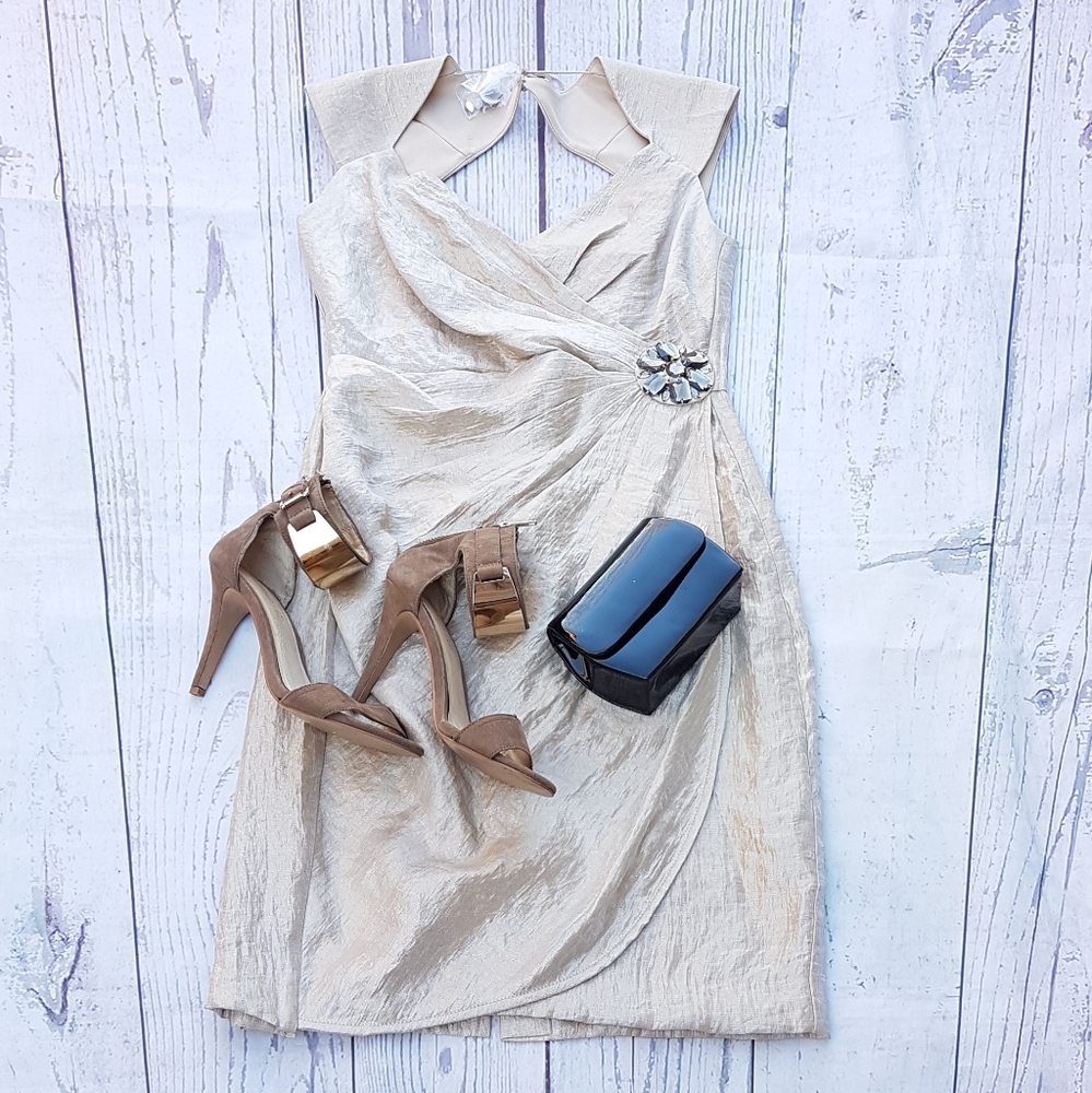 NWOT Maggy London gold tone Dress